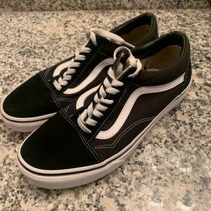 Black Vans old skool low top
